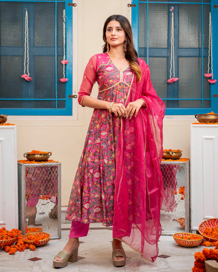 Pink Floral-Charm Suit Set