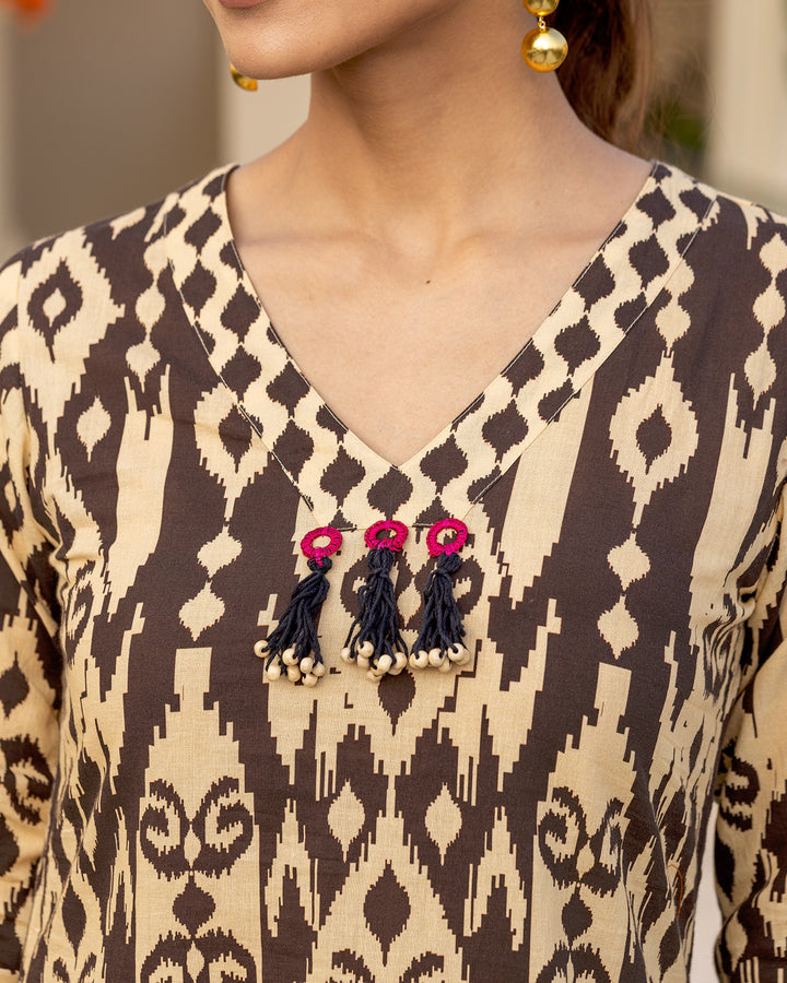 Umber Contrasting Ikat Kurta Set