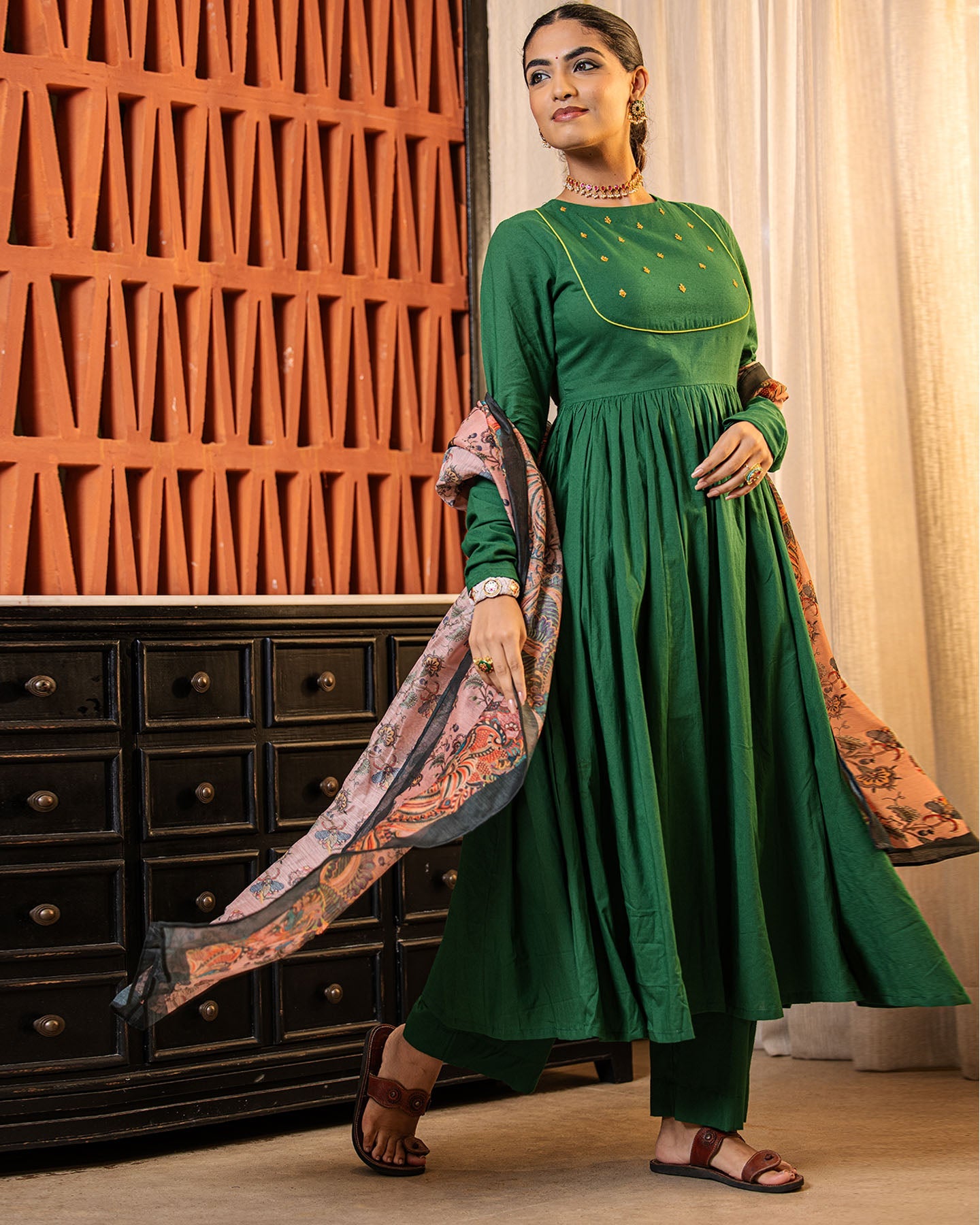 Ambraee Emerald Green Kalamkari Cotton Anarkali Suit Set for Women | 3-Piece Kurta Dupatta | Festive Salwar Kameez Set Ambraee Emerald Green Kalamkari Cotton Anarkali Suit Set for Women | 3-Piece Kurta Dupatta | Festive Salwar Kameez Set