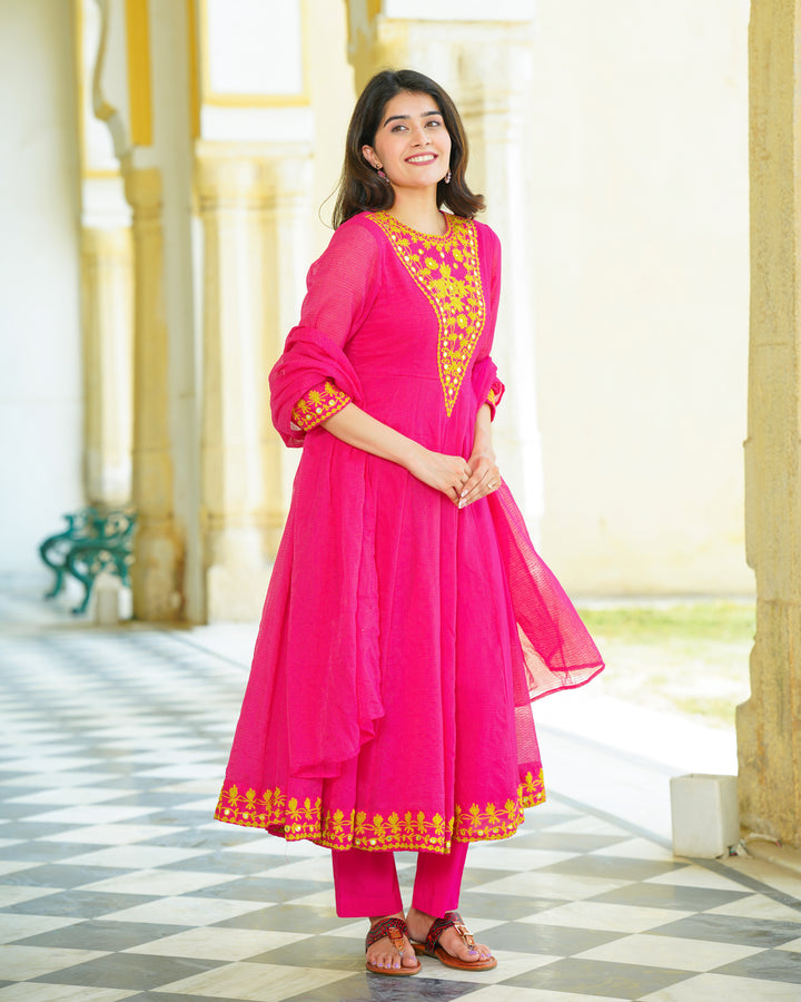 Pink Doria Kalidaar Suit Set
