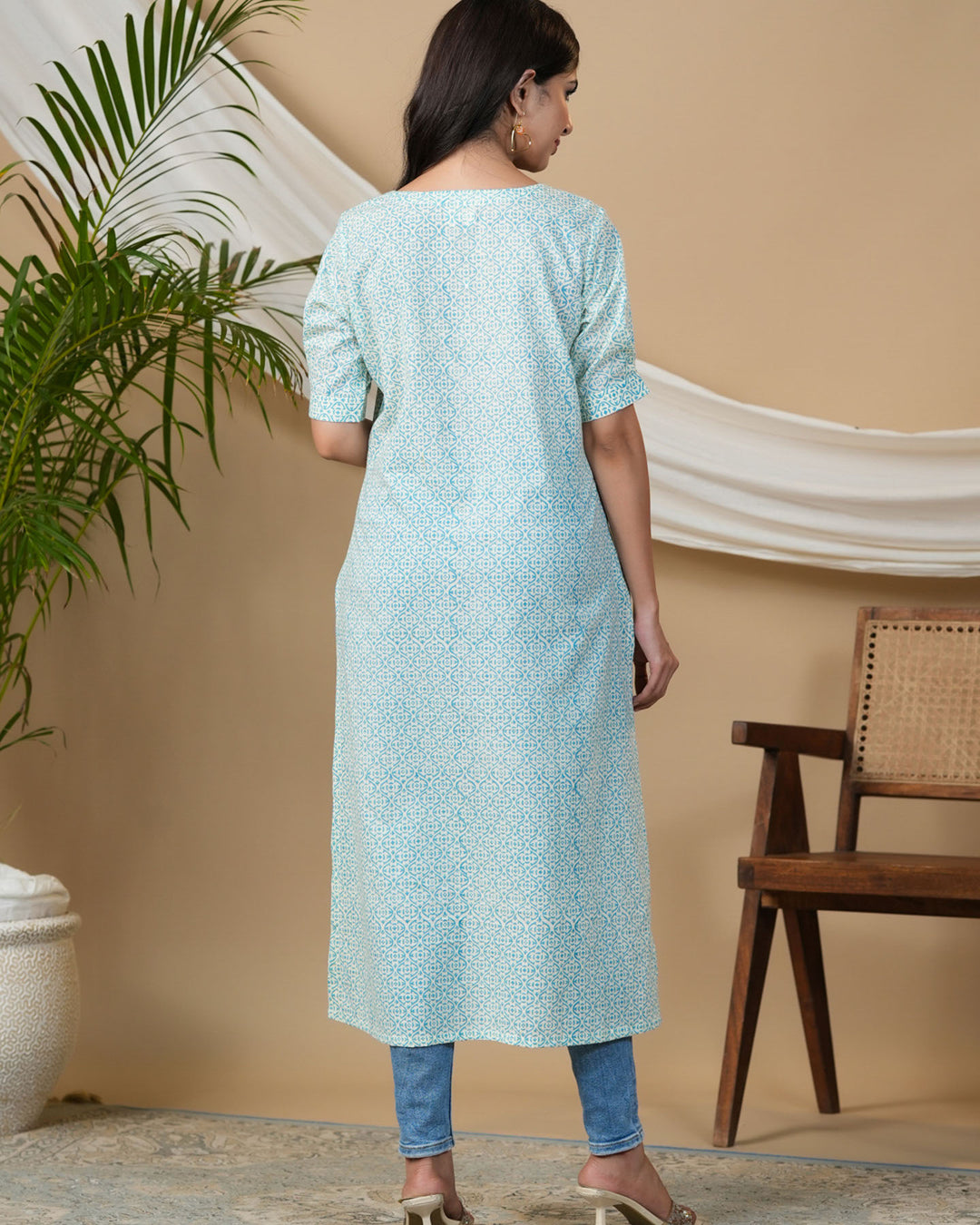 Saanvi Kurti