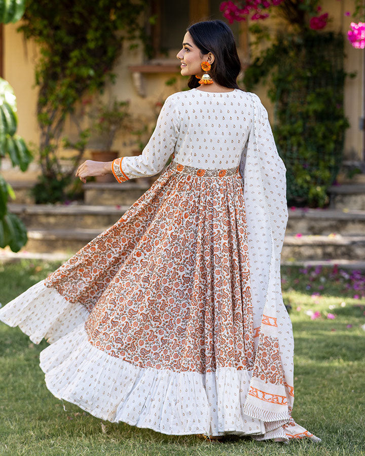Rang Paisley Suit Set
