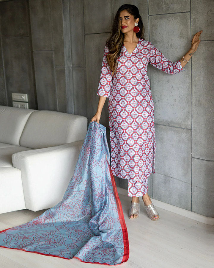 Red Arabesque Suit Set