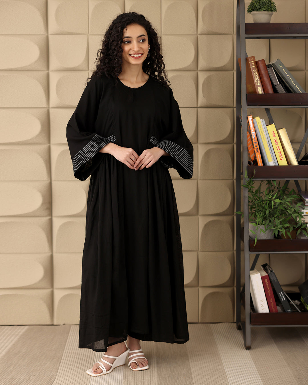 ROUND NECK BLACK KURTA SET