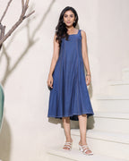 BLUE SQUARE NECK MIDI DRESS
