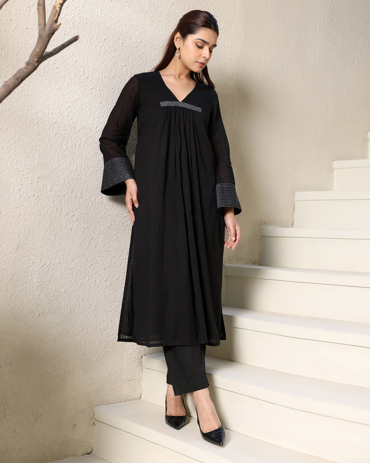 BASIC BLACK COTTON KURTA SET