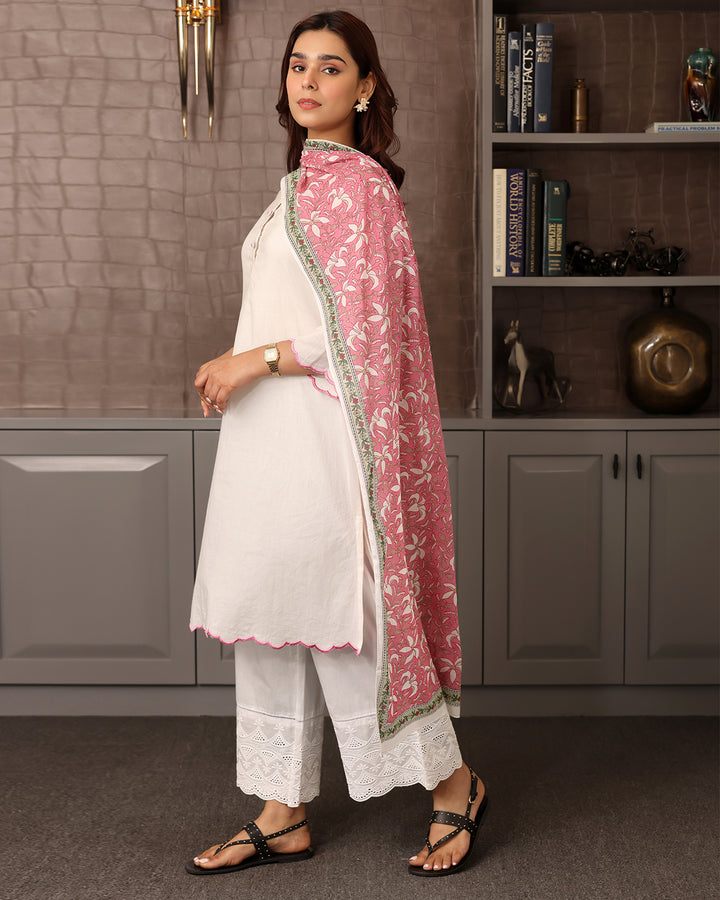WHITE SCALLOP KURTA-DUPATTA SET