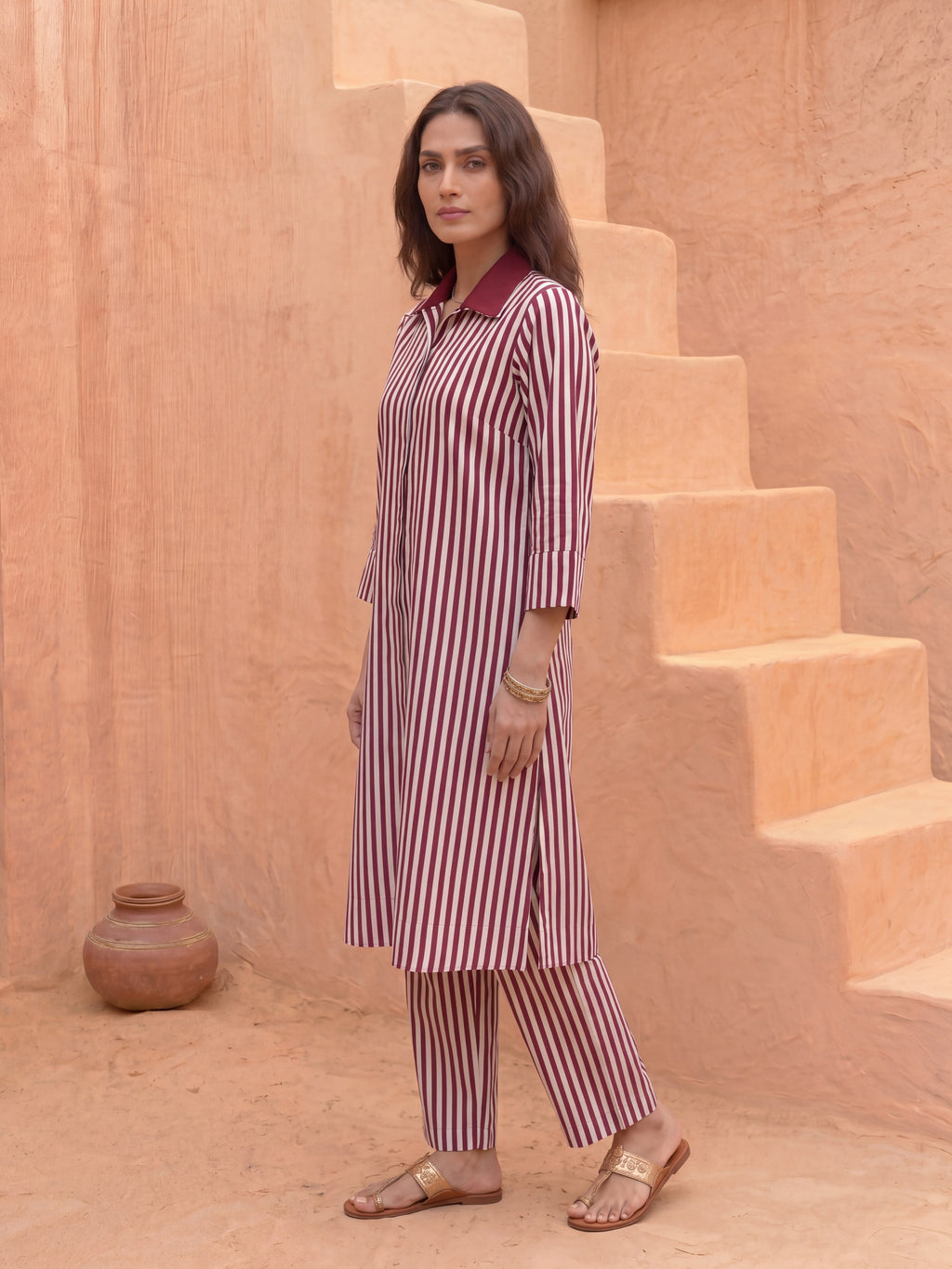 BLACK WITH STRIPES EMBLASHED