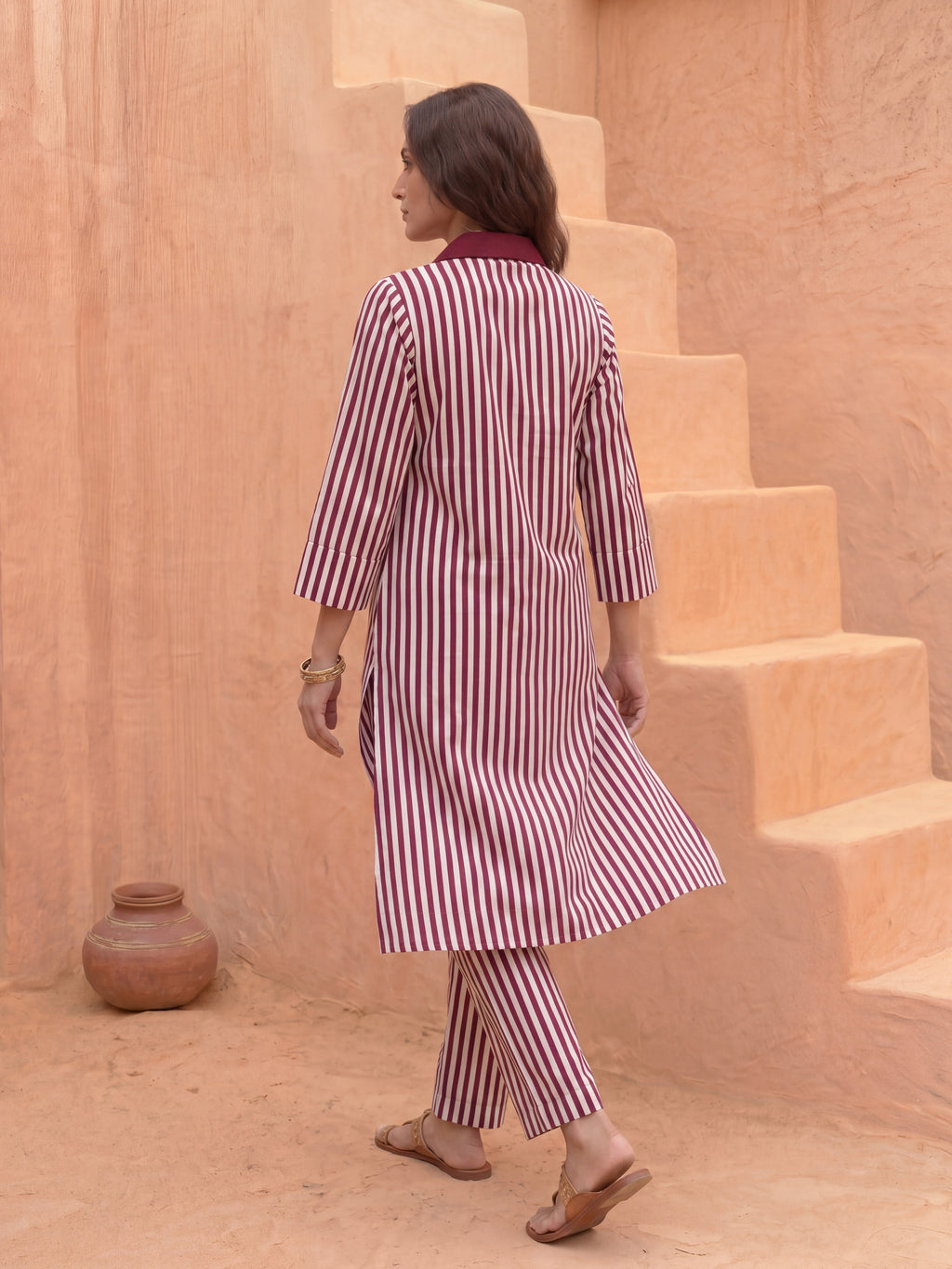 BLACK WITH STRIPES EMBLASHED