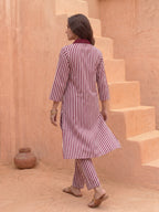 BLACK WITH STRIPES EMBLASHED