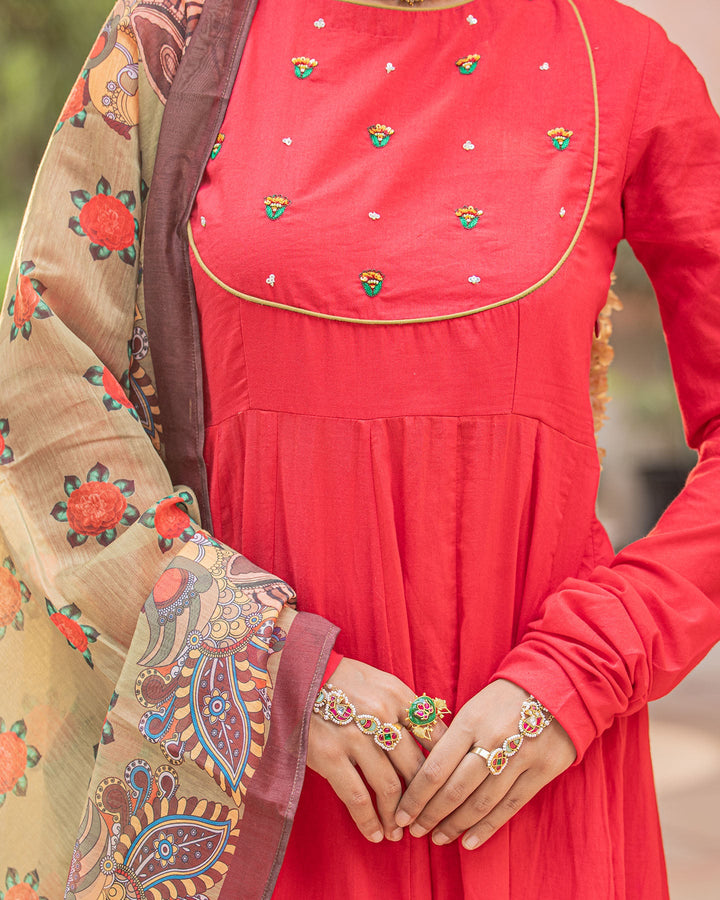 Red & Green Kalamkari Suit Set