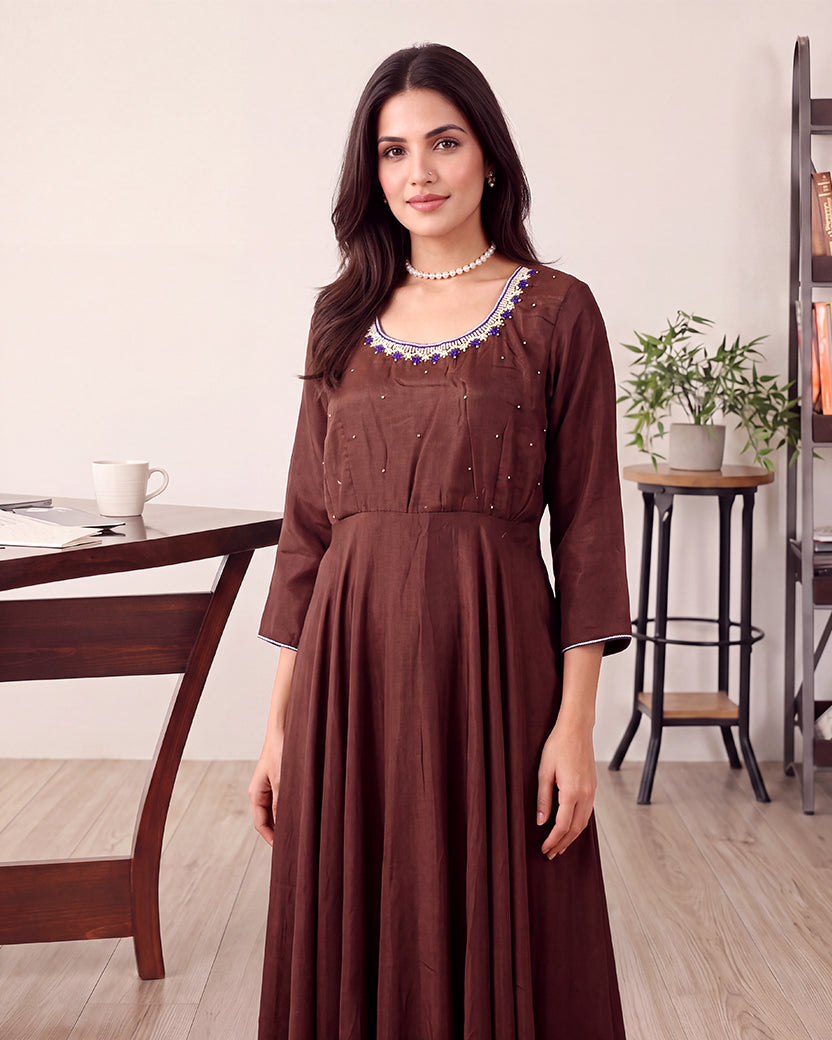 BROWN EMROIDERED SET