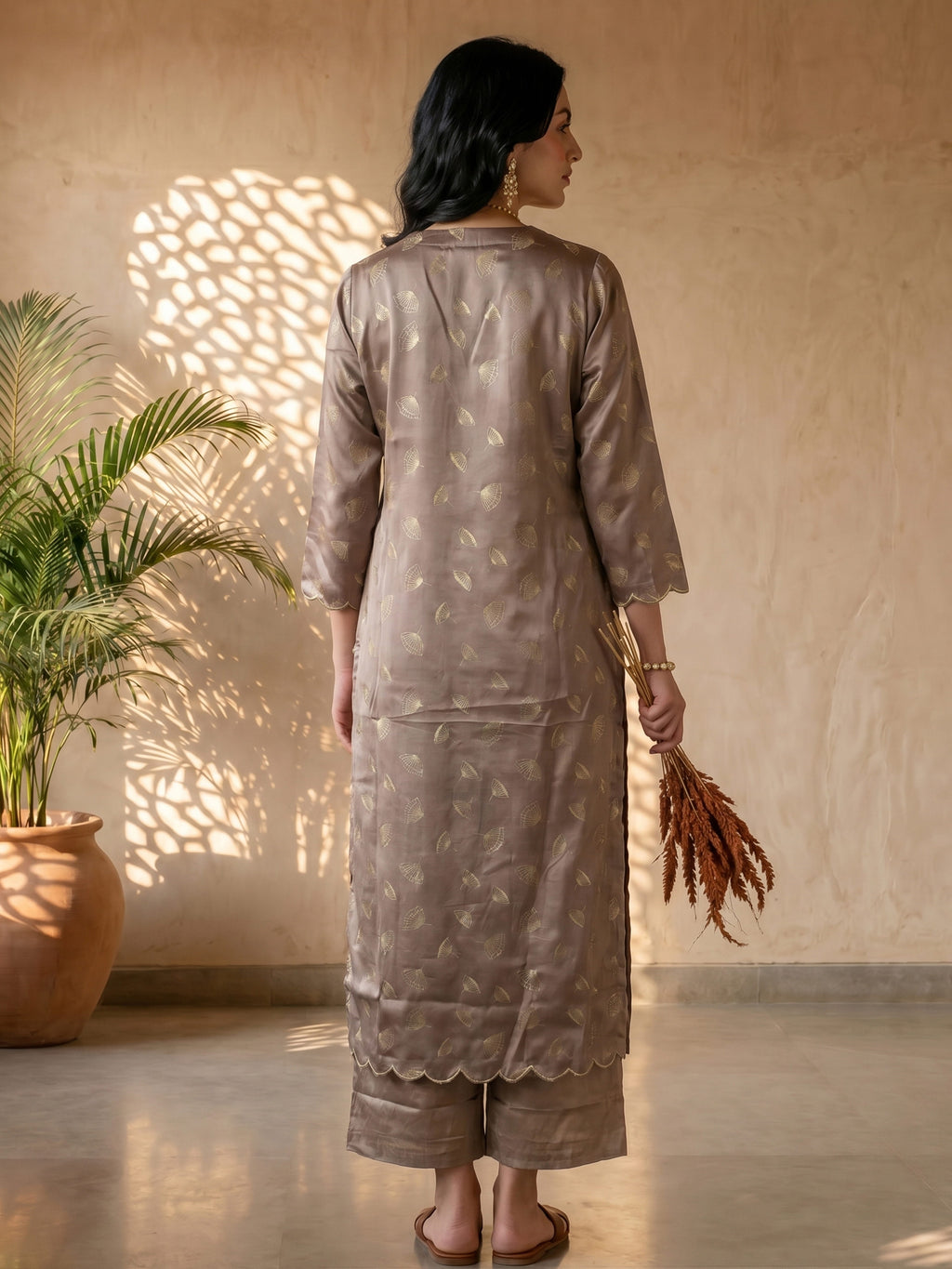 THE TAUPE GLEAM KURTA SET