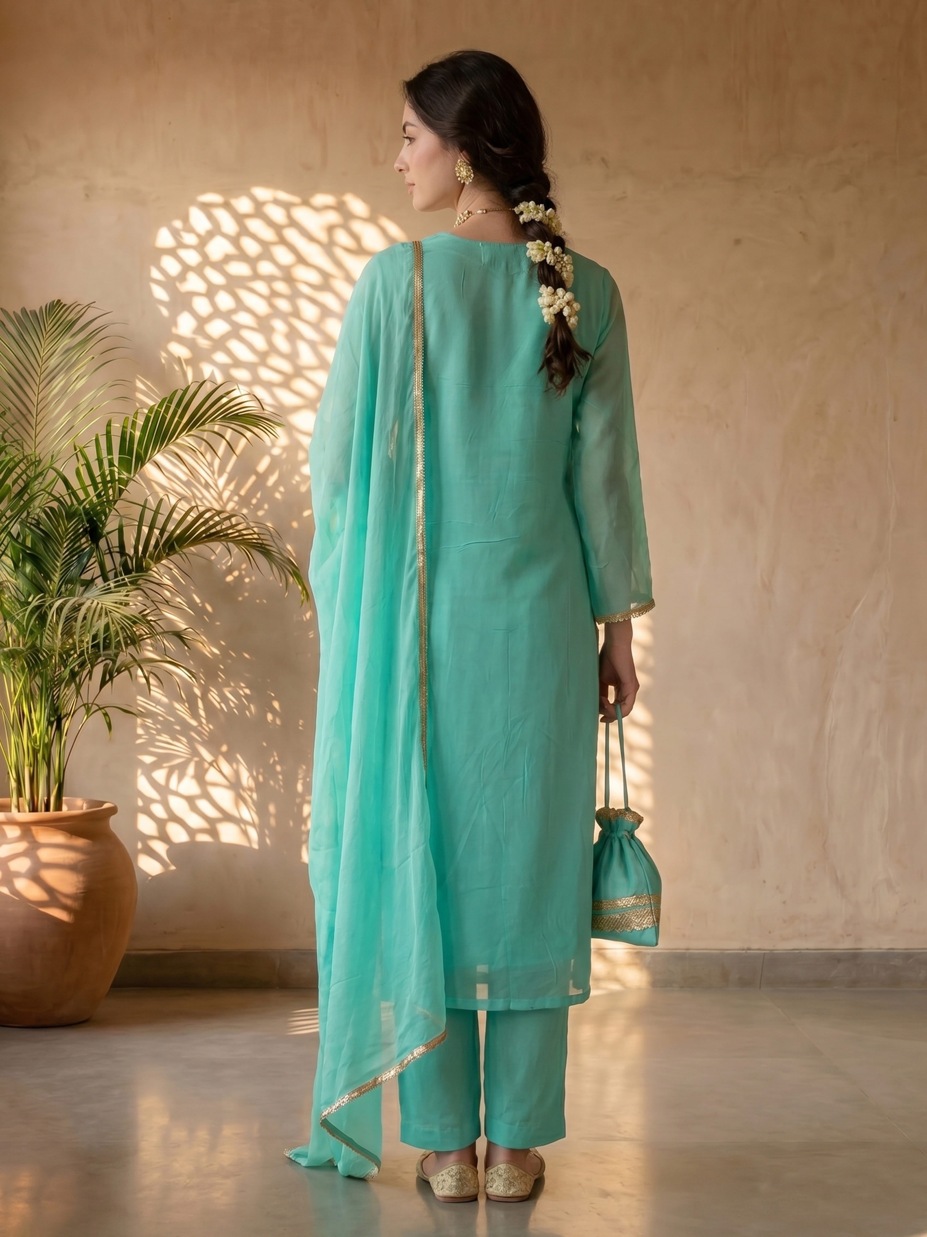 THE EARTHEN GLEAM KURTA SET