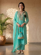 THE EARTHEN GLEAM KURTA SET