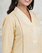Shweta Kurti
