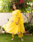 Yellow Blossom Handpainted Doria Set