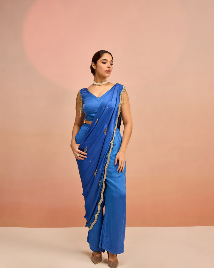 Lady in Lagoon Saree