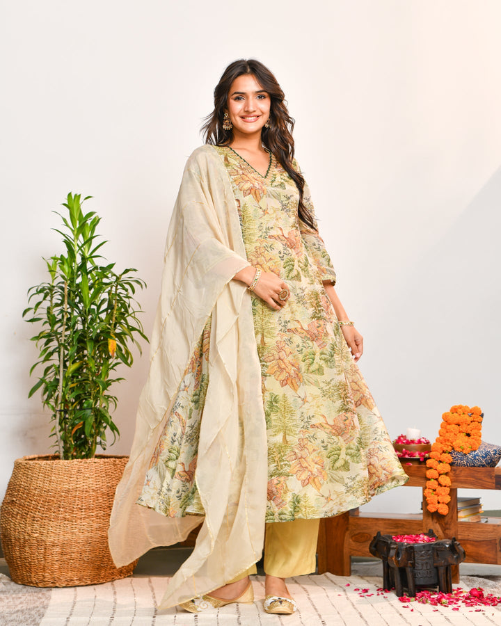 Beige Birdy Print Tissue Set