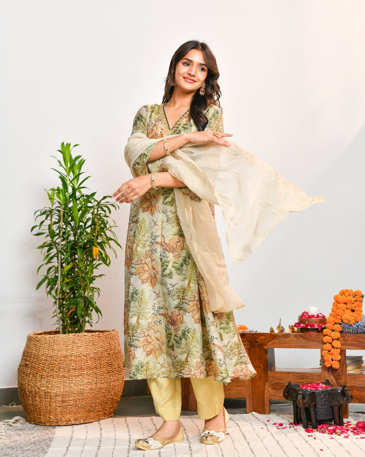 Beige Birdy Print Tissue Set