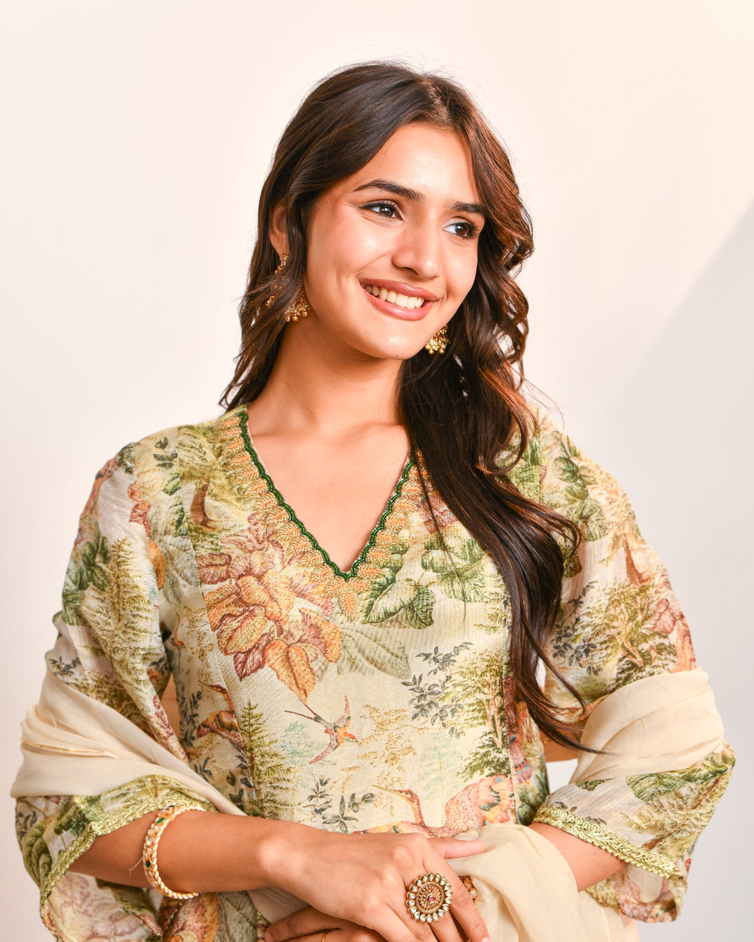 Beige Birdy Print Tissue Set