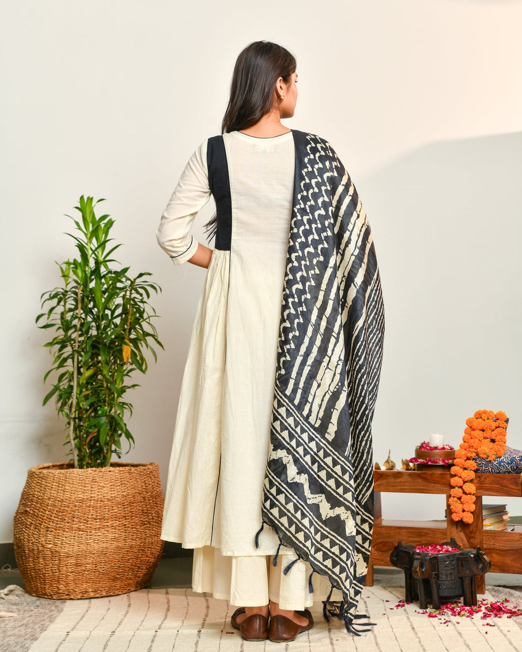 Ivory Black Ikat Dupatta Suit