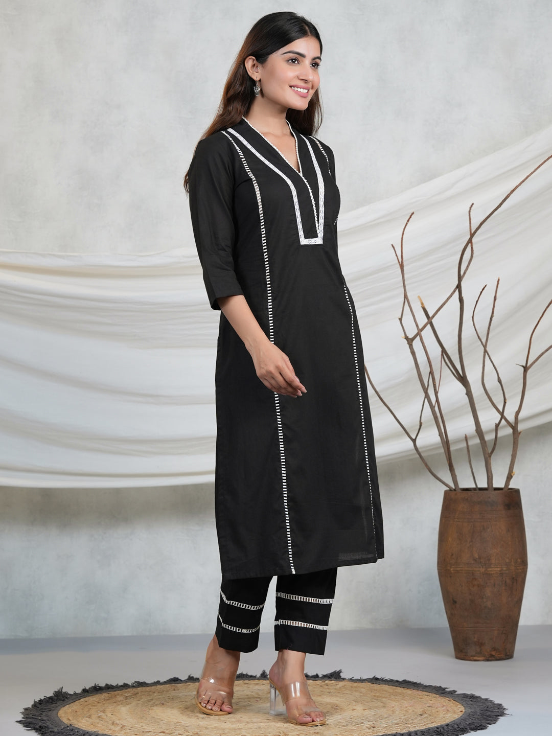 Maira Kurti