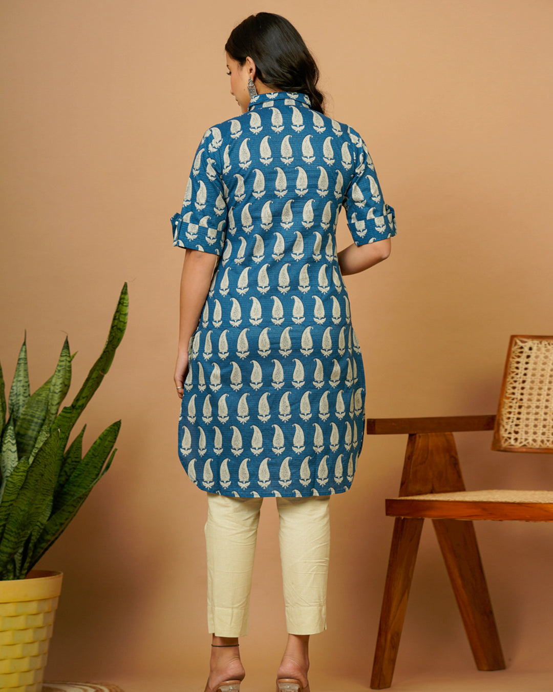 Blue Buta Kurti