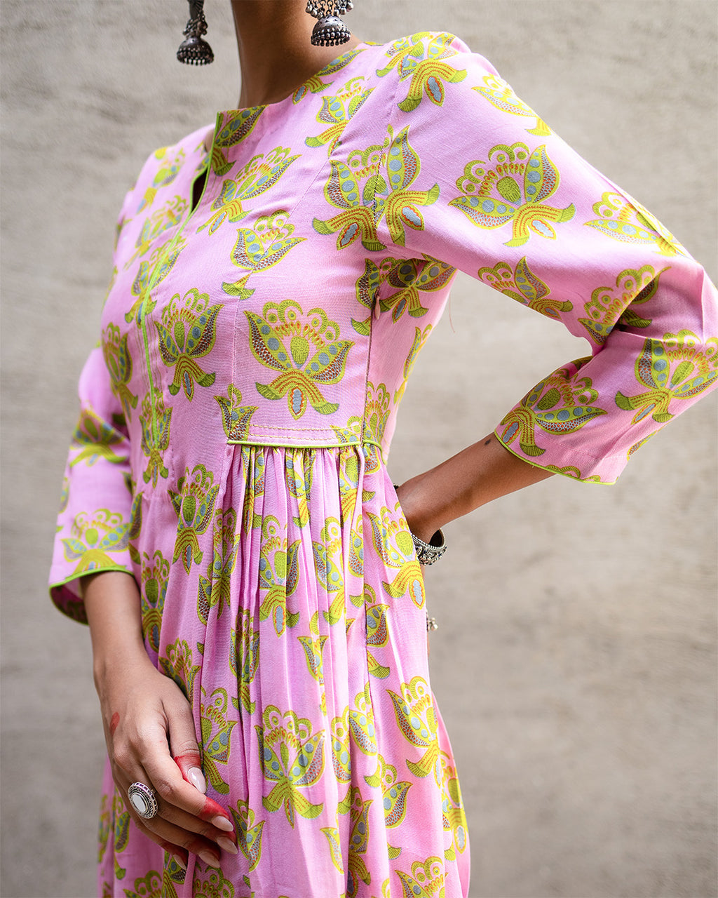 Gulmorh Elegance Kurta Set