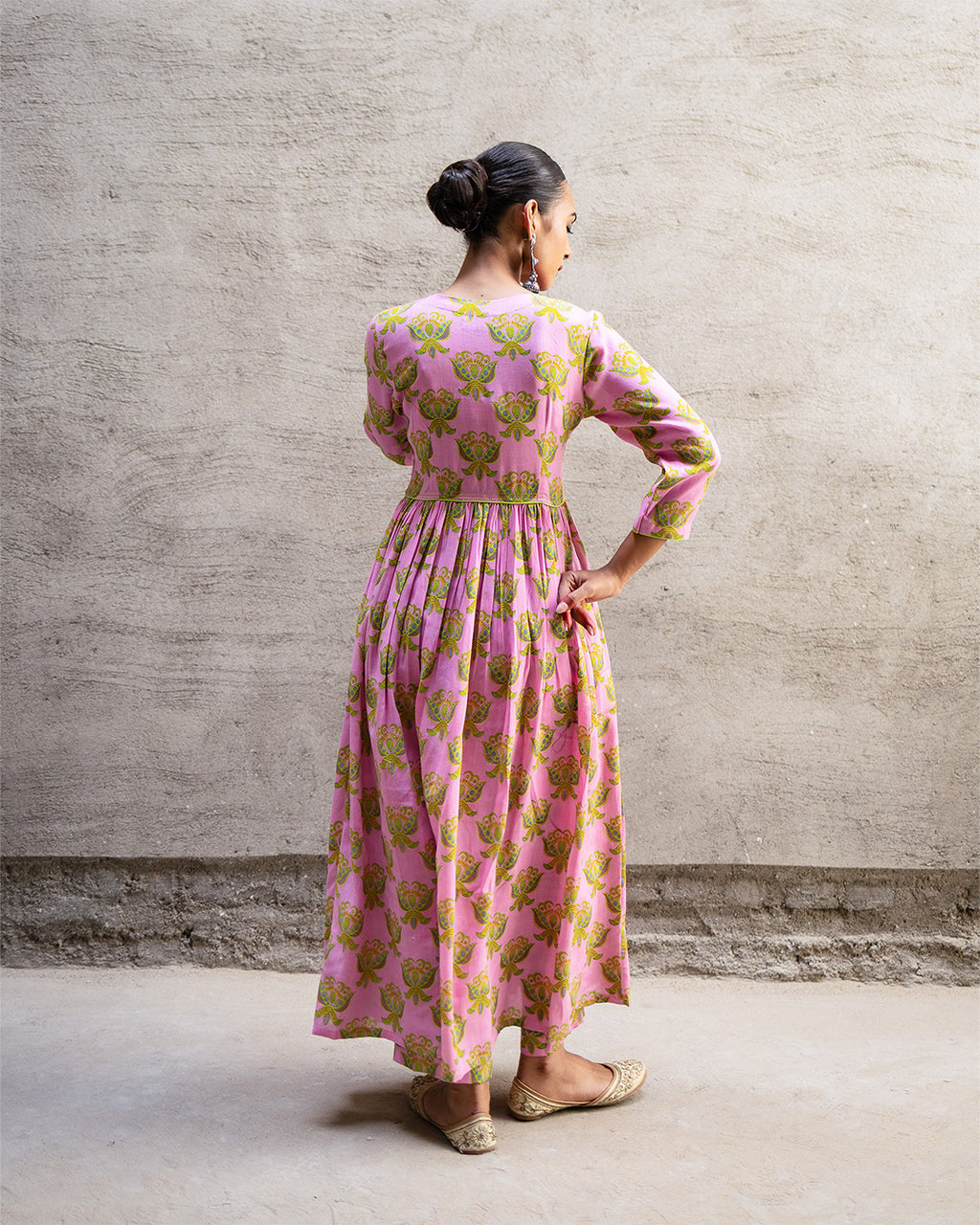 Gulmorh Elegance Kurta Set