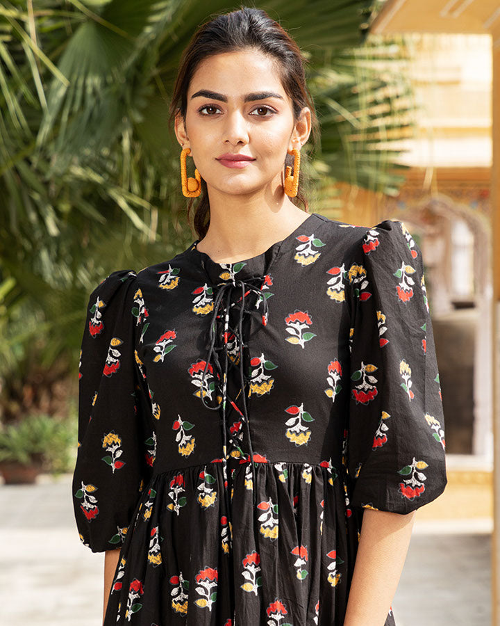 Floral printed maxi dress in black cotton fabric