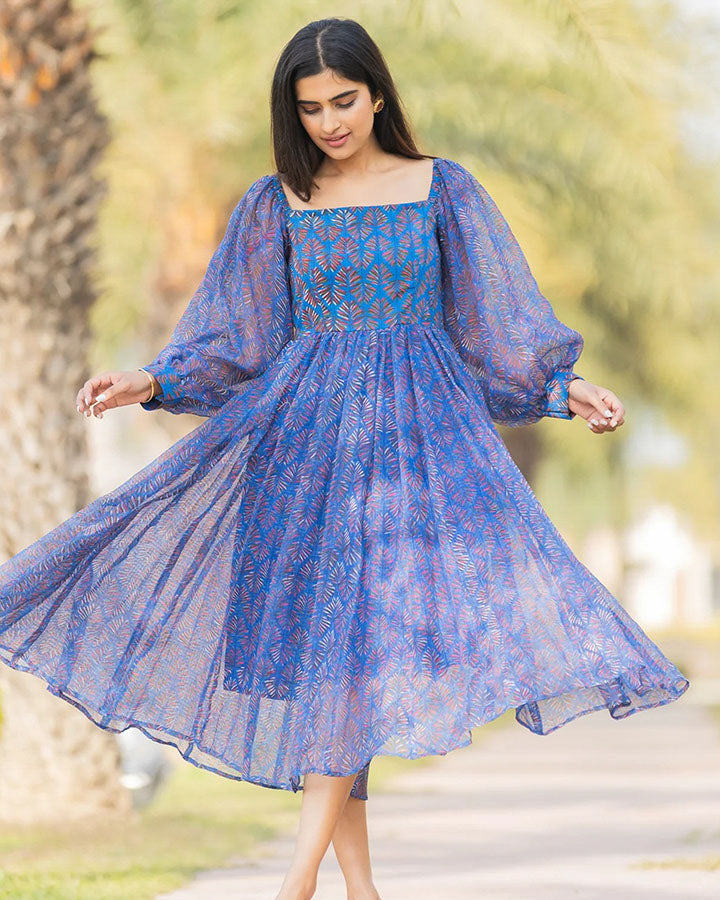 kota dress designs Introducing our exquisite Kota Doria suit set, adorned with intricate all-over embroidery on the kurta. Paired with a graceful Kota Doria dupatta, this ensemble exudes elegance and charm, perfect for any occasion