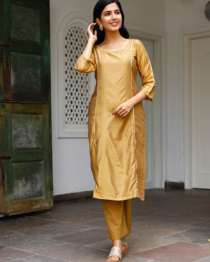 Chanderi Suit With Red Dupatta